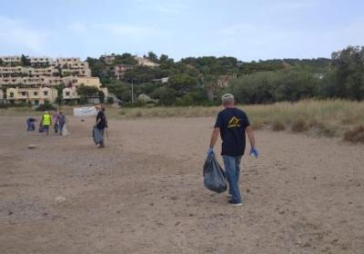 Καθαρισμός Παραλιών στη Λαυρεωτική - 20.06.2020